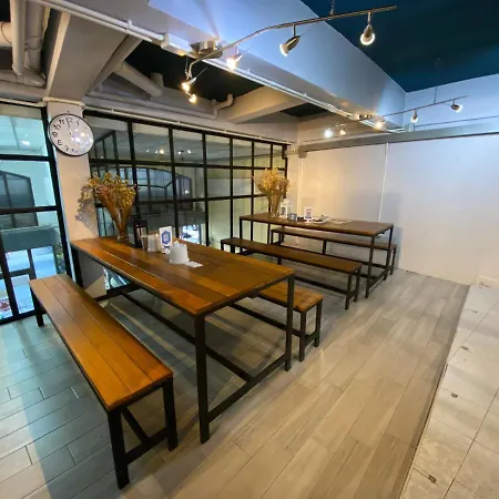 Gate 2Hostel